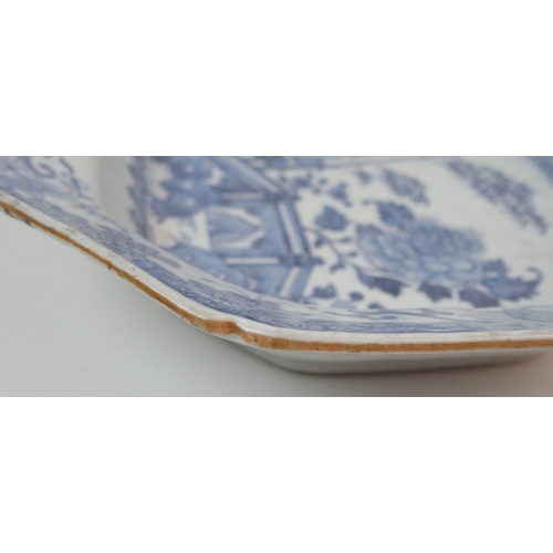 59 - A Chinese export blue and white deep octagonal dish