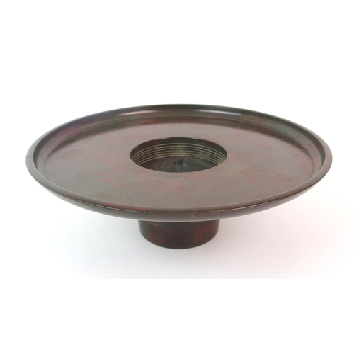 82 - A Japanese bronze circular bowl