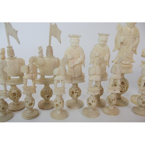 96 - A Chinese ivory chess set