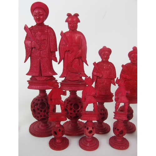 96 - A Chinese ivory chess set