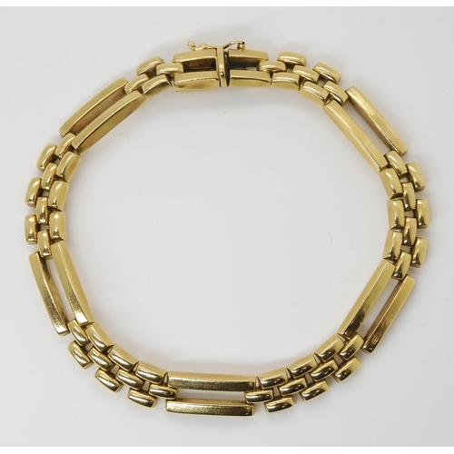 684 - A FANCY LINK BRACELETstamped 750 for 18ct gold to the clasp, length 19cm, weight 17gms... 