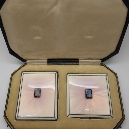 697 - ART DECO LADIES COMPACT & CIGARETTE CASEthe silver cases both with guilloche enamel with central... 