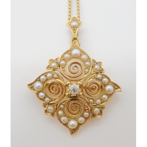 760 - AN ART NOUVEAU PEARL & DIAMOND PENDANTstamped 18 and SS for Samuel Smith & Son, set with a 0... 