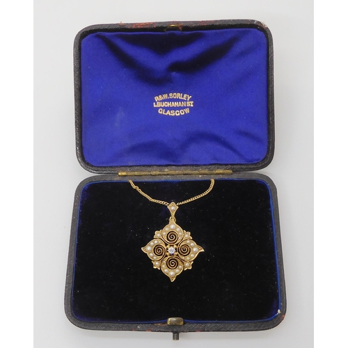 760 - AN ART NOUVEAU PEARL & DIAMOND PENDANTstamped 18 and SS for Samuel Smith & Son, set with a 0... 