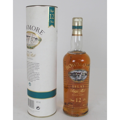 627 - BOWMORE Screen Printed Bottle Islay Single Malt Whisky 12 year old