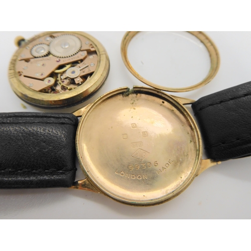 600 - A 9ct gold gents vintage Accurist watch, weight including strap and mechanism 27gms