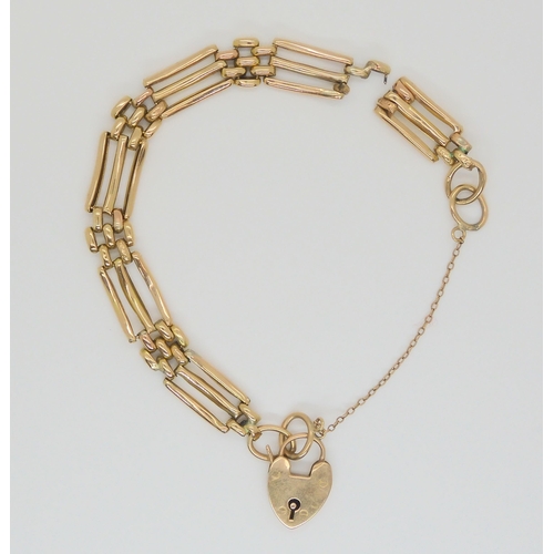 634 - A 9ct (af) gate bracelet, and a 9ct gold vintage chain, length 41.5cm, weight together 16.3gms