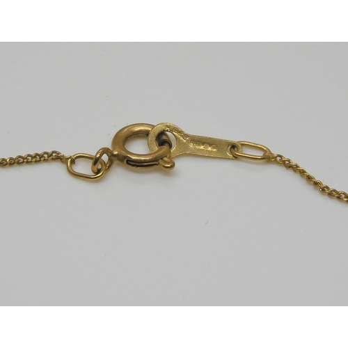 698 - A collection of 9ct gold items to include a gate bracelet, gem set pendant and chain, an (af) chain,... 