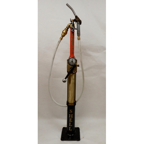 521 - AUTOMOBILIAA Shell model T-288 hand cranked petrol pump by Gilbert and Barker MFG Co. Massachusetts ... 