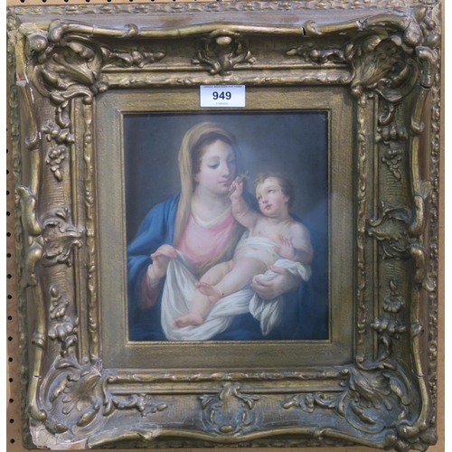 949 - ITALIAN SCHOOL Madonna and child, oil on board, 21 x 18cm