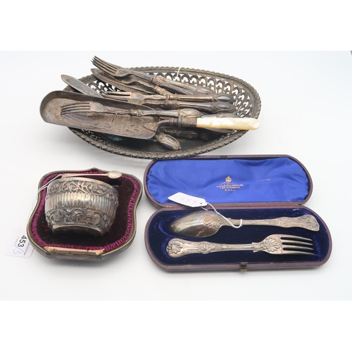 453 - a Victorian cased silver sugar bowl and tongs, the body with embossed scrolling foliate decoration, ... 