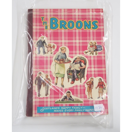 500 - A collection of Broons books including; 1952, 1954, 1956, 1958, 60, 62, 64, 66, 68, 70, 74, 90, 96 (... 