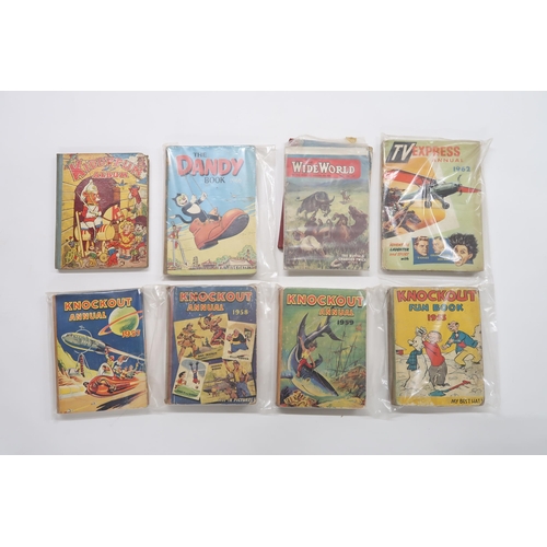 506 - A large collection of assorted annuals and novels including 14 Mickey Mouse Weekly issues 1939, 1953... 