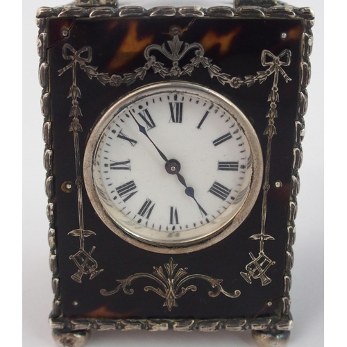 190 - A lady's table carriage clock