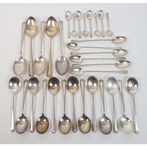 199 - A part suite of Rogers sterling silver cutlery in the Moonbeam pattern