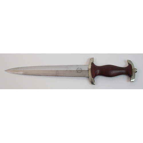 243 - A WWII S.A. dagger