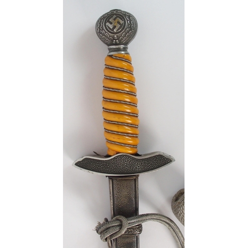 251 - A WWII German Luftwaffe dagger