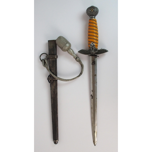 251 - A WWII German Luftwaffe dagger