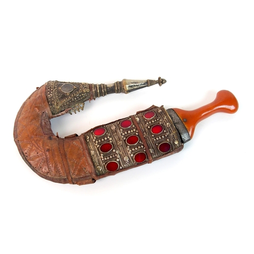 284 - An Arab dagger (Jambiya)