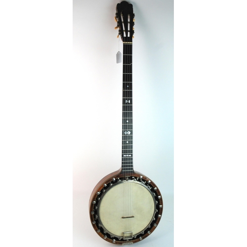 300 - A Barnes & Mullins banjo