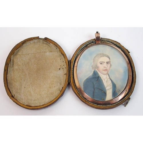 307 - An 18th Century portrait miniature of a gentleman