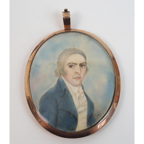 307 - An 18th Century portrait miniature of a gentleman