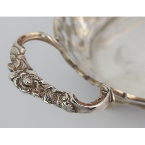 152 - An Edwardian silver basket