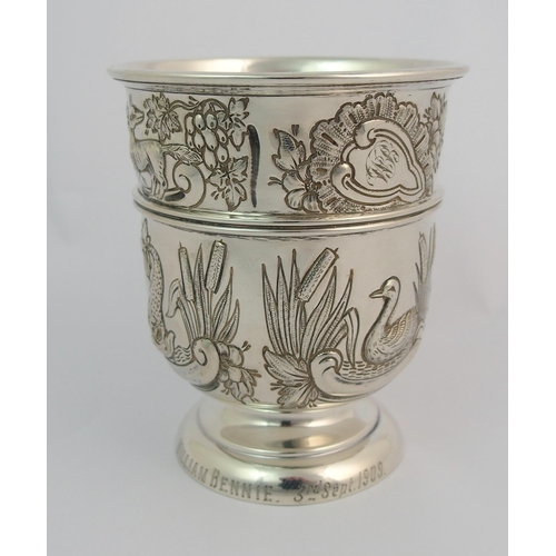 156 - A silver tankard