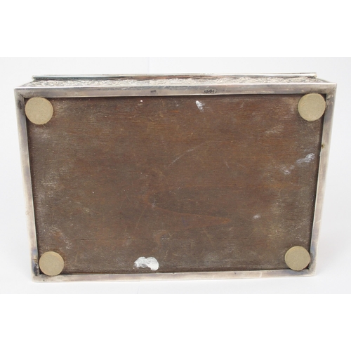 168 - An early 20th Century Dutch silver cigar box