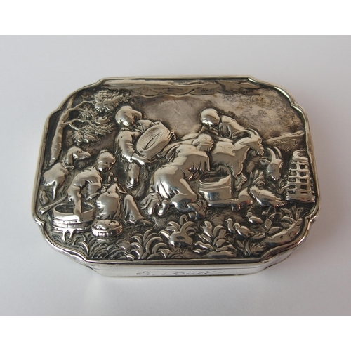 197 - A Continental (probably Dutch) silver snuff box