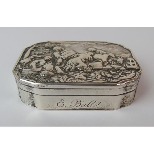 197 - A Continental (probably Dutch) silver snuff box