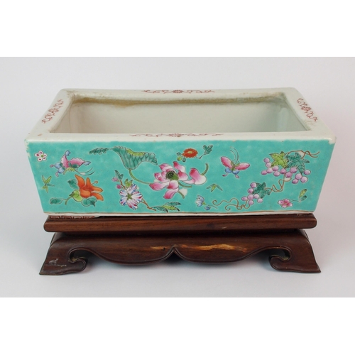 79 - A Chinese famille rose planter