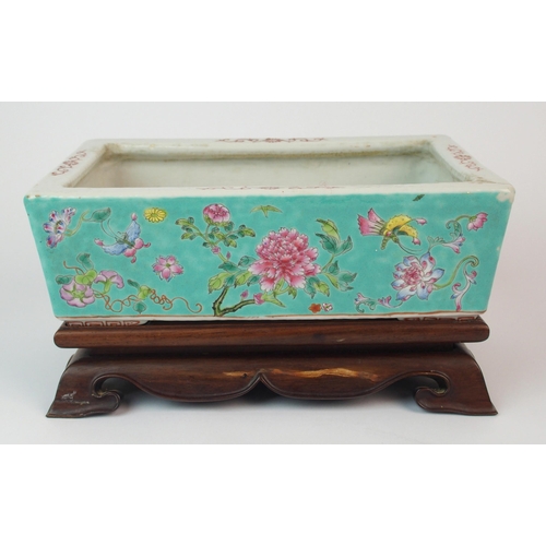 79 - A Chinese famille rose planter