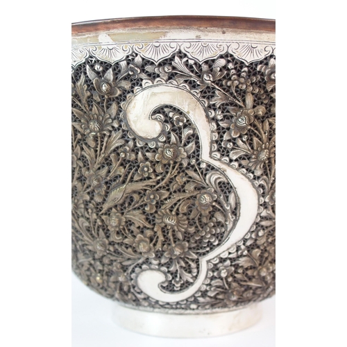 82 - A Chinese white metal filigree bowl