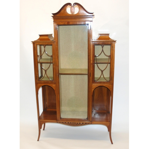 847 - An Edwardian mahogany inlaid display cabinet