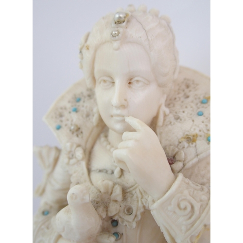 162 - A carved ivory Dieppe work figure of Mary  Queen of Scots