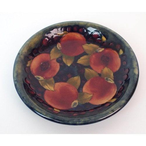 191 - A Moorcroft Pottery Pomegranate dish