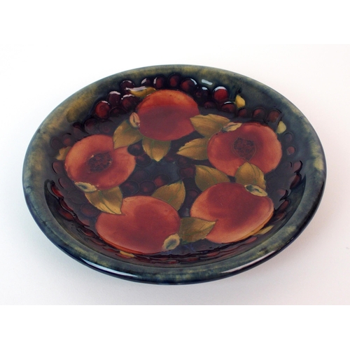 191 - A Moorcroft Pottery Pomegranate dish