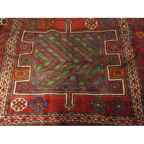 312 - A Shiraz rug