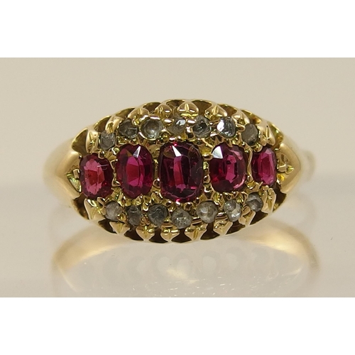 466 - An 18ct Edwardian red gem stone and diamond ring