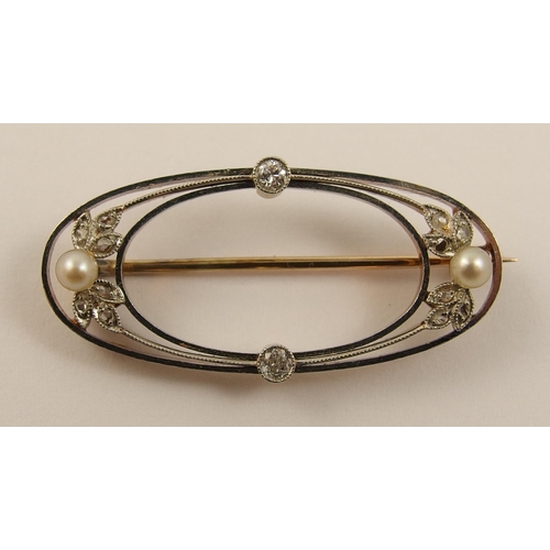 475 - An Art Deco pearl and diamond brooch