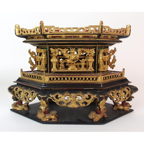 69 - A Vietnamese black and gold lacquered cake box