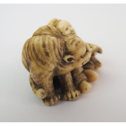 79 - A Japanese ivory netsuke