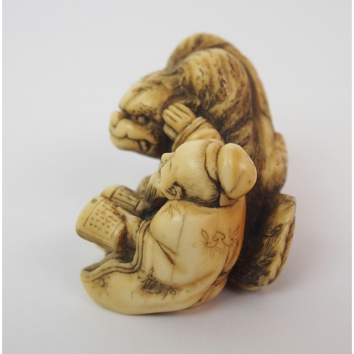 79 - A Japanese ivory netsuke