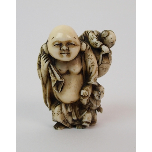 80 - A Japanese ivory netsuke