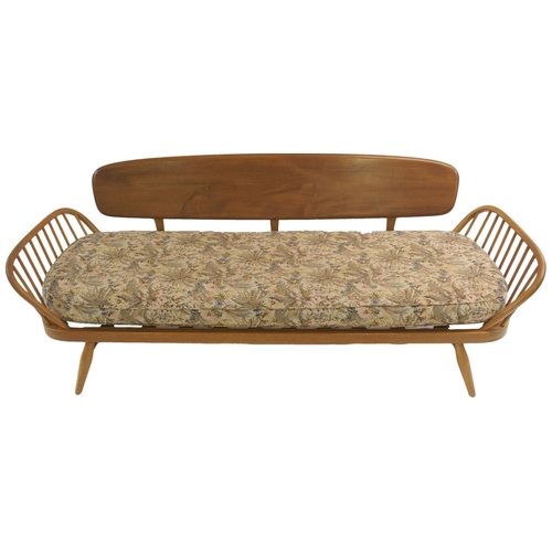 1000 - An Ercol daybed