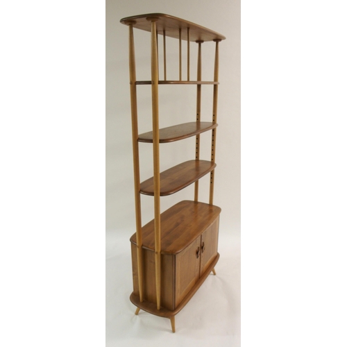 1005 - An Ercol room divider