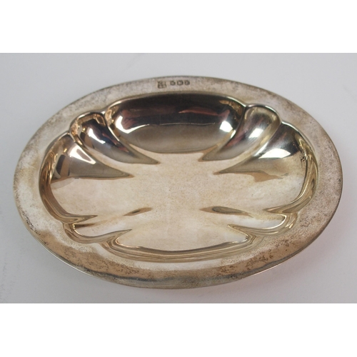 282 - A silver dish