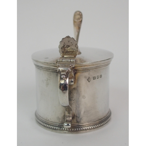 283 - A silver mustard pot