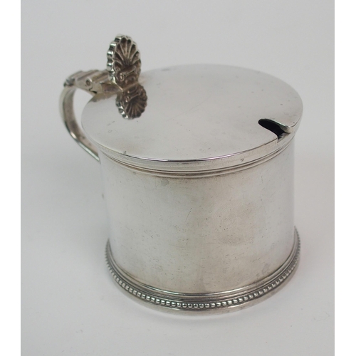 283 - A silver mustard pot